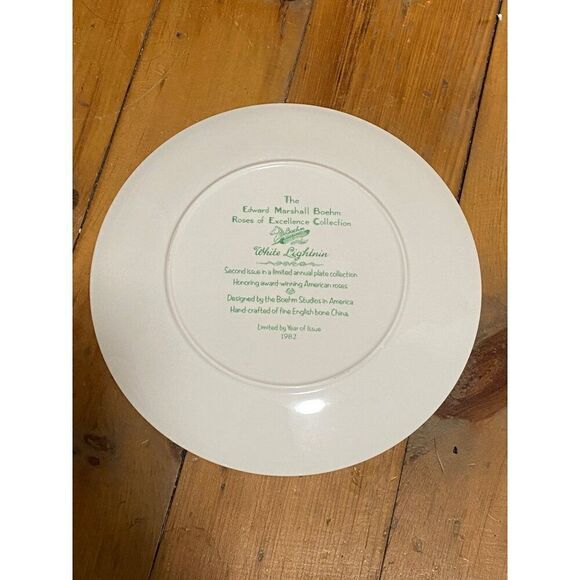 The Edward Marshall Boehm Roses of Excellence Collection White Lightning Plate 1 - Picture 2 of 2